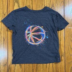 Cat & Jack Charcoal Gray Basketball Graphic Print Tee (Size XS 4/5)